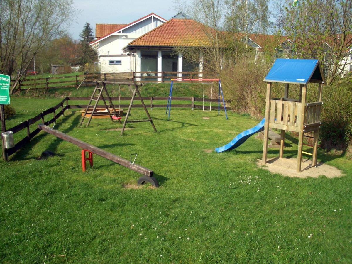 Ferienwohnung Ankerplatz im Gollwitzer Park Poel Exterior foto